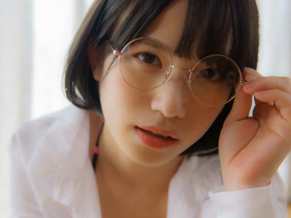 村上りいな   村上りいな《想成为过膝袜》日系室内比基尼性感美腿写真第110张图片