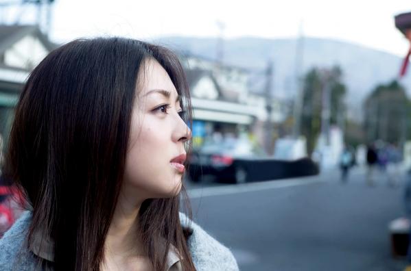 祥子   祥子 - 椿：性感蕾丝内衣、纯白私房与户外湿身艺术写真，展现百变女神迷人魅力第3张图片