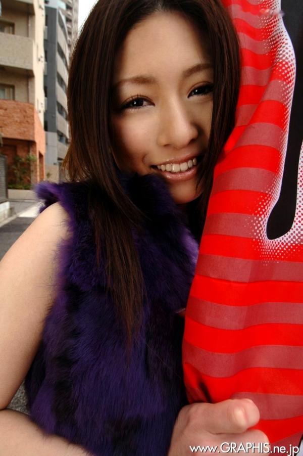 美沙希   Graphis Misaki nineteen：街头潮流酷感与私密浴室湿身诱惑，冷艳动人个人写真第4张图片