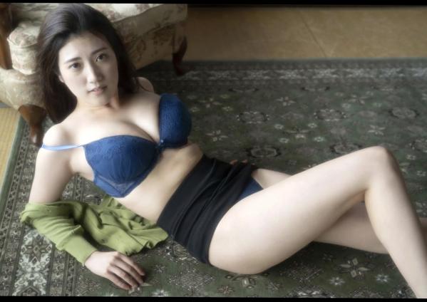 草野綾 草野绫  Exciting Girls 草野绫居家私房写真，清新针织衫搭配性感内衣，尽显迷人曲线与甜美风情第35张图片