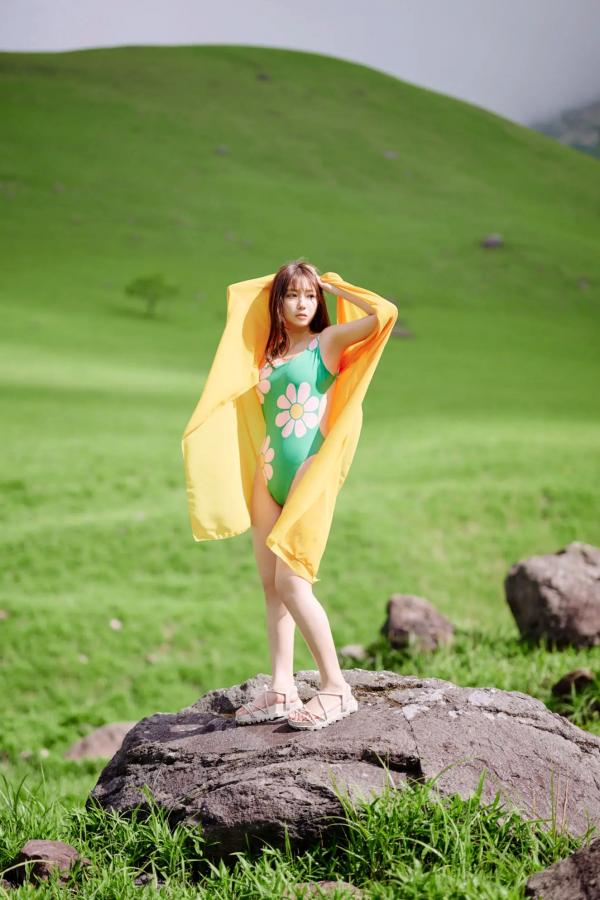 沢口愛華 泽口爱华 沢口愛華清纯比基尼与性感内衣写真《ヤンマガアザーっす！2023》[36P]第11张图片