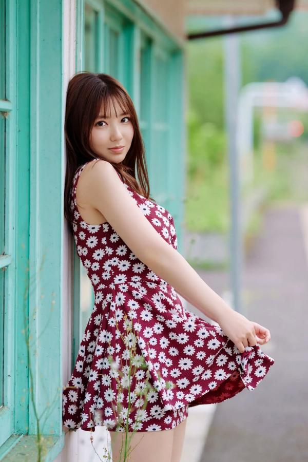 沢口愛華 泽口爱华 沢口愛華清纯比基尼与性感内衣写真《ヤンマガアザーっす！2023》[36P]第31张图片