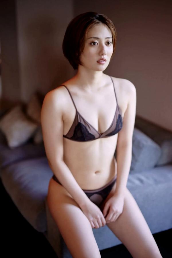 奥山かずさ   奥山かずさ - 愛しい女，清新户外美搭与纯欲私房内衣写真第16张图片