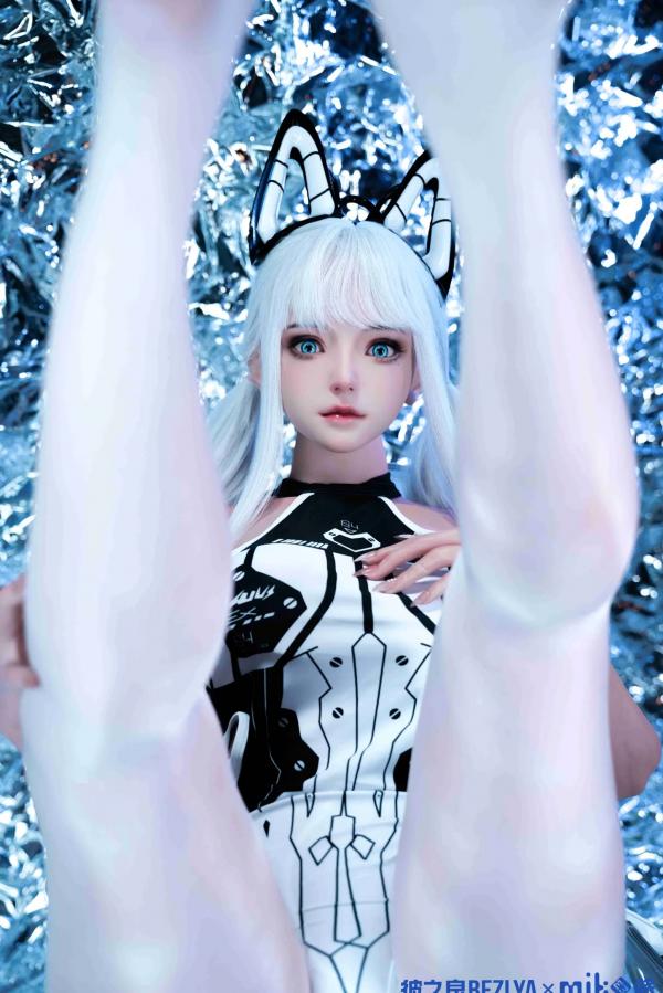 Miko酱   miko酱ww - 机械姬：赛博朋克风机甲少女私房写真，科幻冷艳造型，黑白双姝极致诱惑[25P]第19张图片