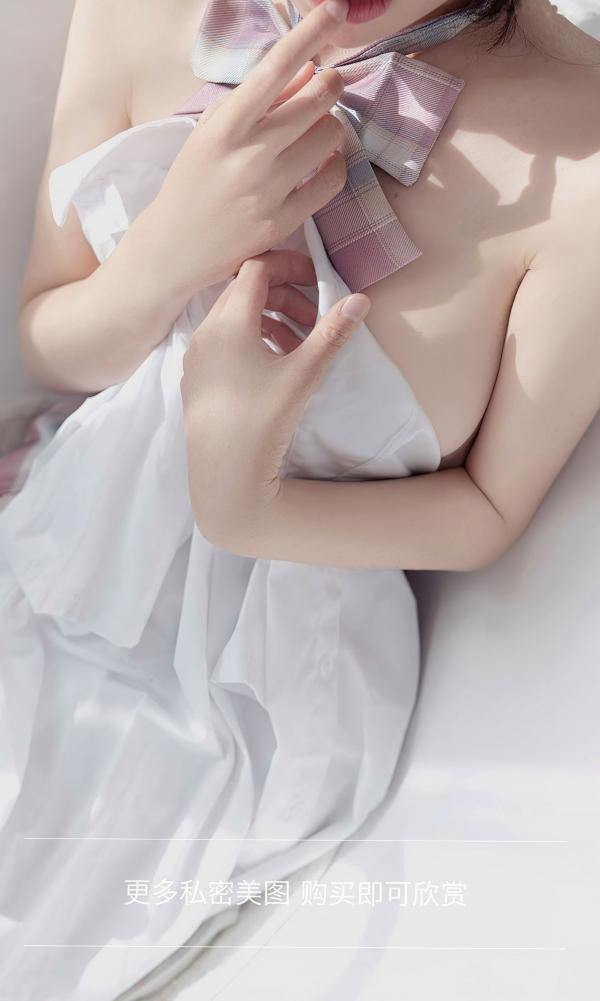 慕晴儿   UGirlsApp尤果圈-夏瑶-《夏之光的洗礼》：极致清纯私房制服诱惑，浴缸里的夏日少女，尽显白皙长腿与曼妙曲线，无圣光呈现第13张图片
