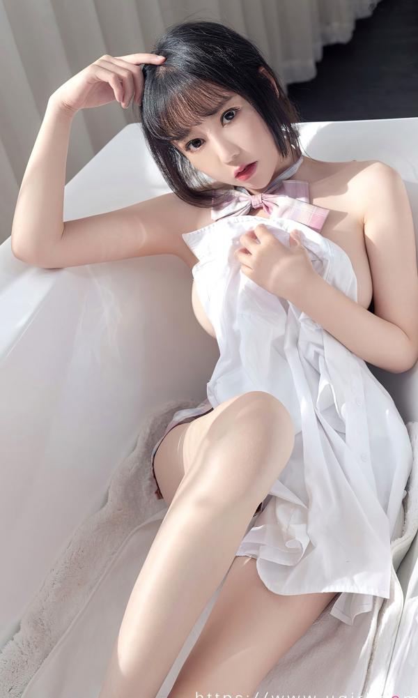 慕晴儿   UGirlsApp尤果圈-夏瑶-《夏之光的洗礼》：极致清纯私房制服诱惑，浴缸里的夏日少女，尽显白皙长腿与曼妙曲线，无圣光呈现第19张图片