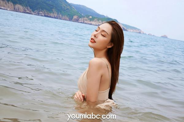 陈圆圆   YouMi尤蜜-2020.10.16-陈圆圆《夏末情事》户外海边大片，迷人比基尼湿身诱惑写真第25张图片