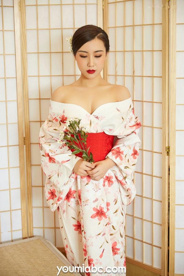 小仙   YouMi尤蜜-小仙《和风小娇娘》：性感美女私房照，日系和服与蕾丝内衣诱惑，展现白皙丰满曲线，精品佳作。第4张图片