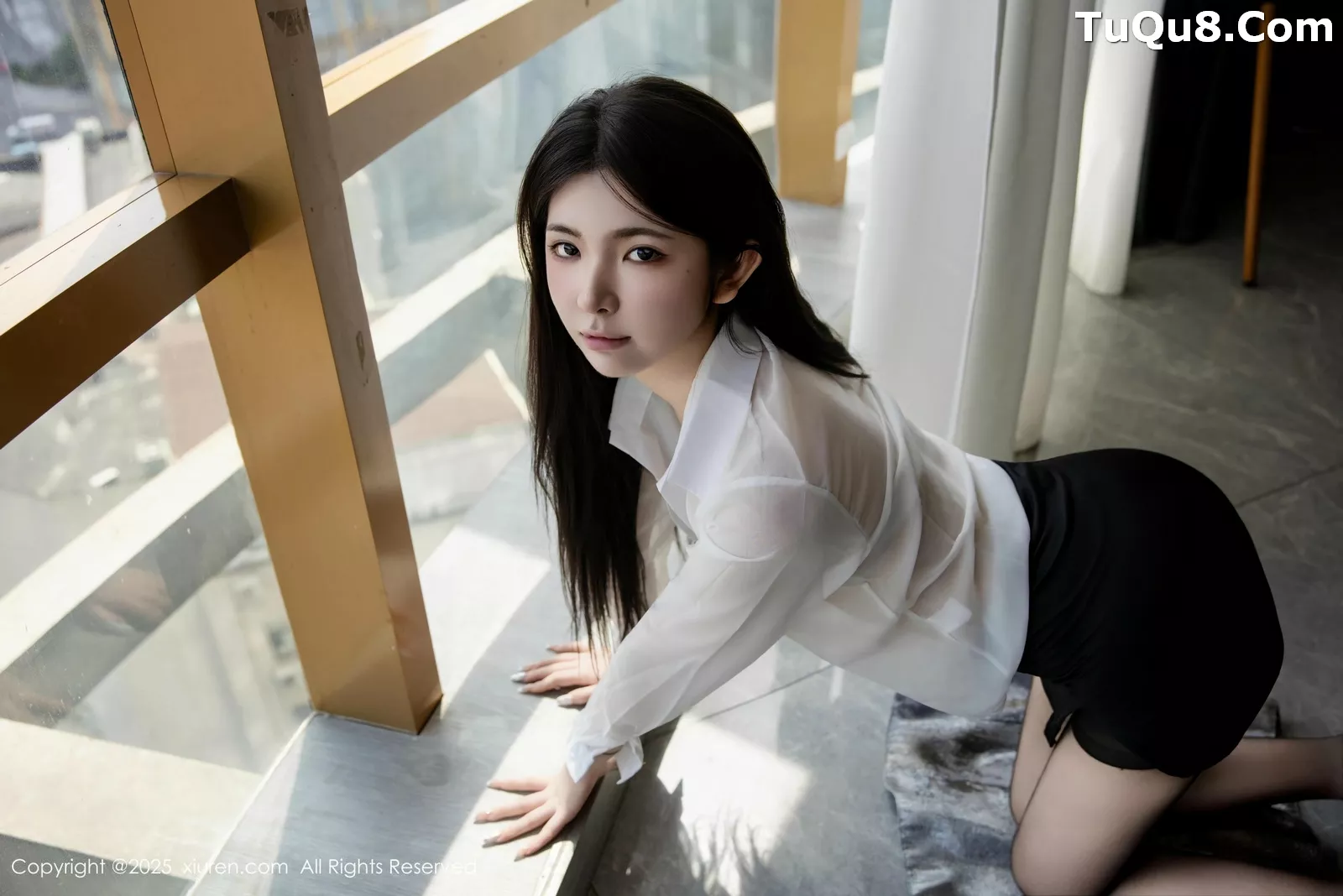 李童童  [XiuRen]高清写真图 2025.05.29 No.10338 童童Bunny 性感OL第30张图片