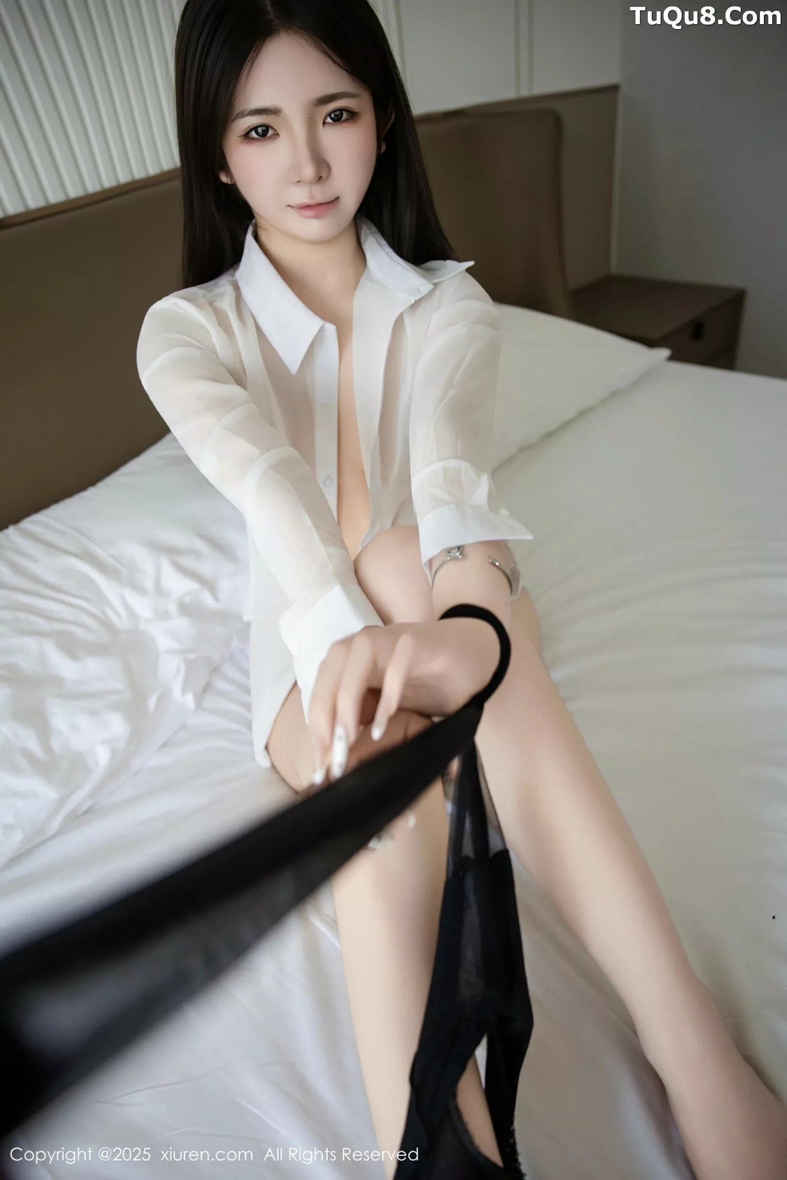 李童童  [XiuRen]高清写真图 2025.05.29 No.10338 童童Bunny 性感OL第44张图片