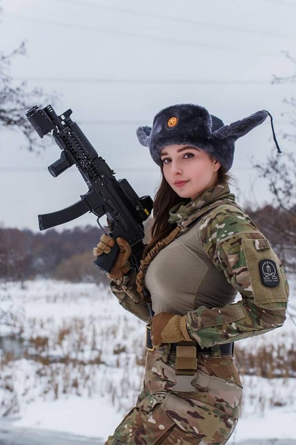 Елена Делигиоз  Elena Deligioz- 最清纯的俄罗斯女兵第38张图片