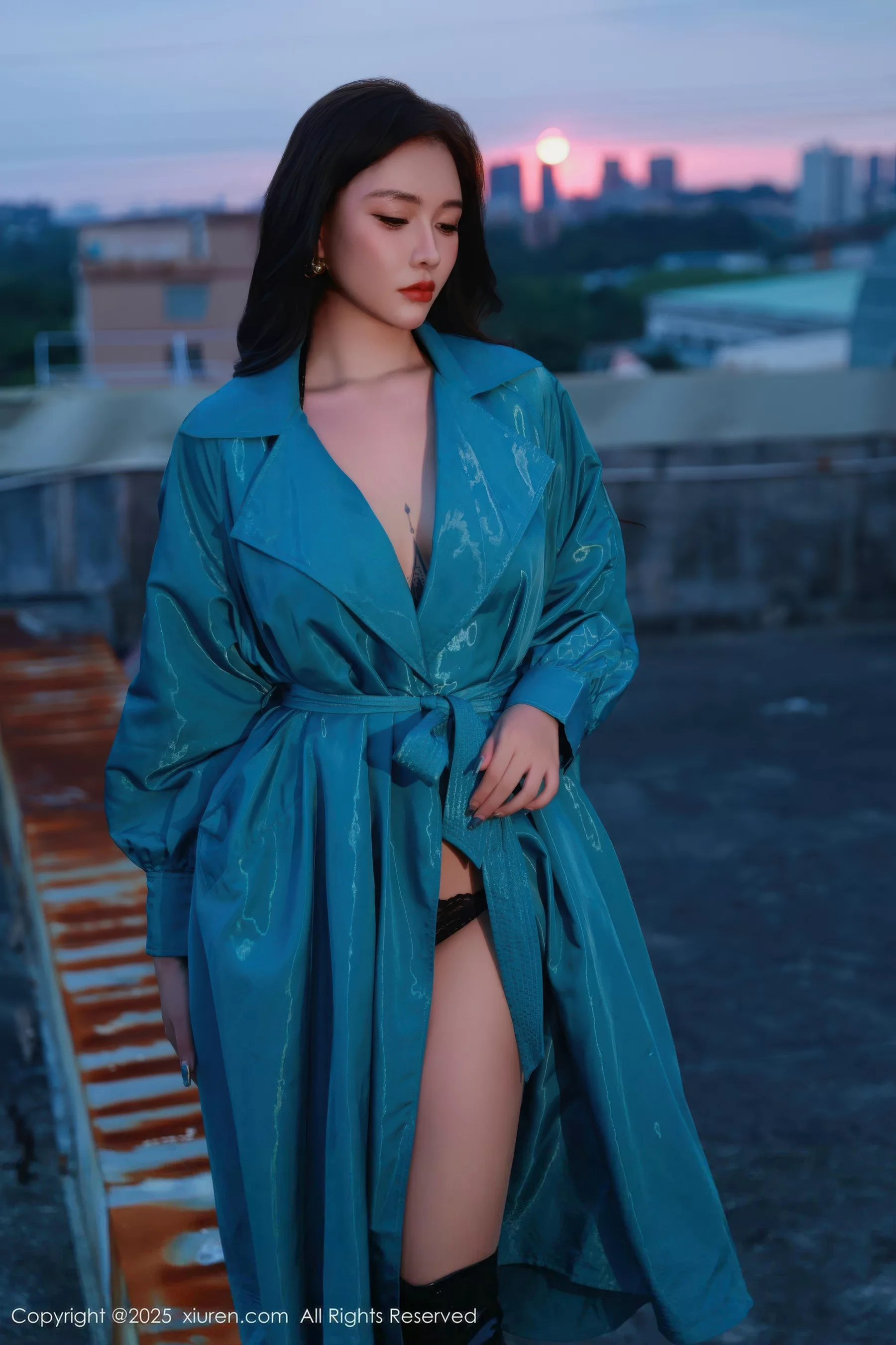 小娜比  [XiuRen]高清写真图 2025.09.17 No.10776 娜比 蕾丝情趣内衣第3张图片