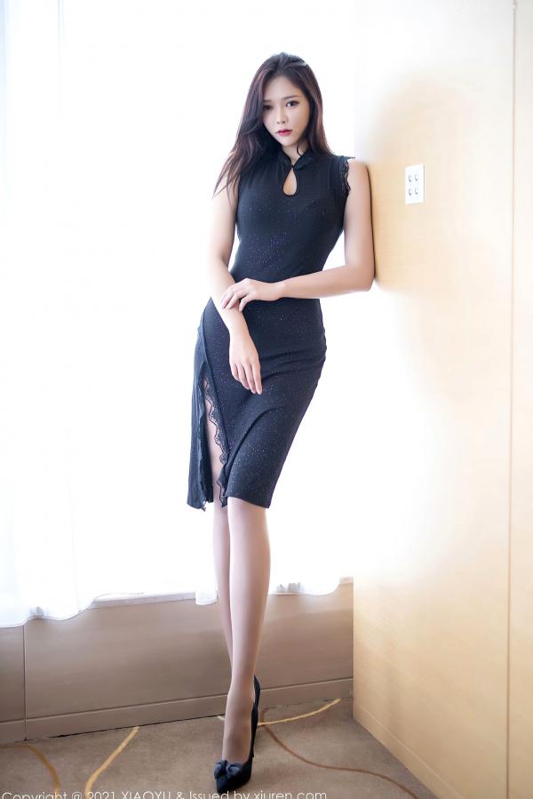 娜比   XiaoYu语画界-娜比极致私房大片，性感内衣配合修长美腿，尽显名媛优雅诱惑第1张图片