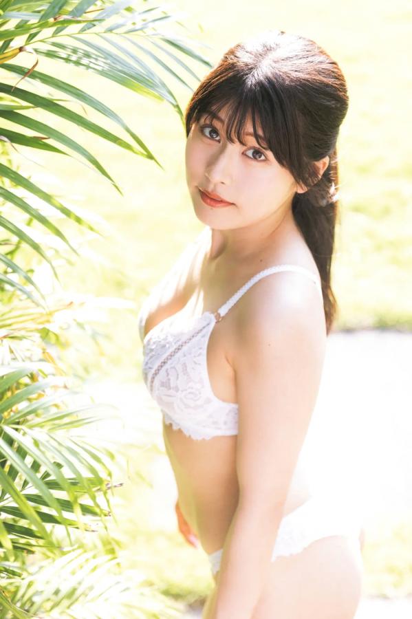ちとせよしの   ちとせよしの - Lotus Serenity 日本童颜巨乳女神 泳池比基尼性感美臀写真第14张图片