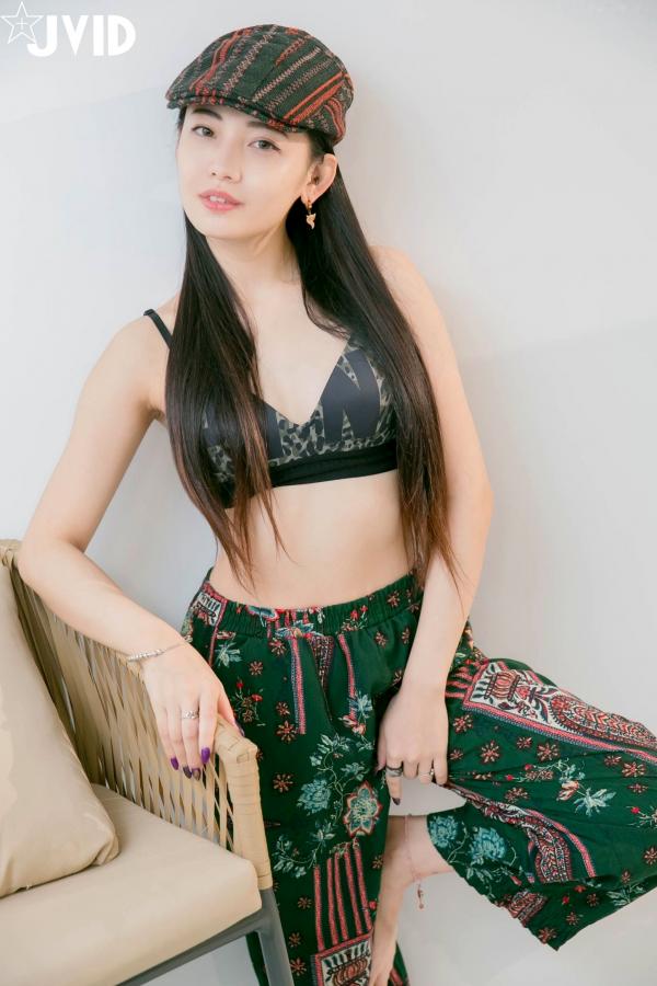 夏暮光 Sun咩咩  JVID-夏暮光-私底下穿著就讓人喜歡的性格美女_卧室极品私房大尺度写真_慵懒性感诱惑第6张图片