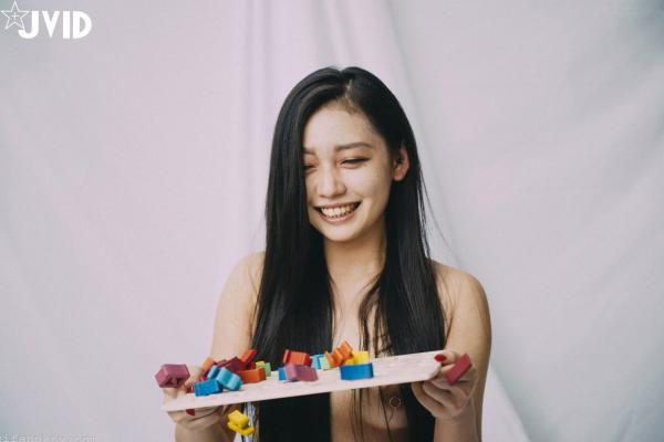 夏暮光 Sun咩咩  JVID-夏暮光《老師-教教我好嗎》月刊写真23：绝美身材与个性纹身，艺术光影下的诱惑教师角色扮演，大尺度私房写真集第8张图片