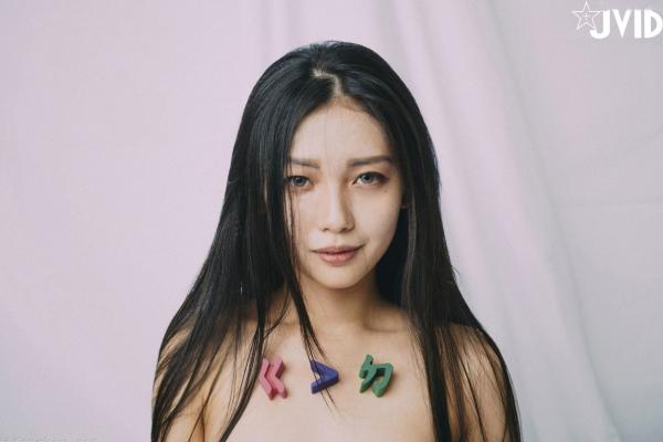 夏暮光 Sun咩咩  JVID-夏暮光《老師-教教我好嗎》月刊写真23：绝美身材与个性纹身，艺术光影下的诱惑教师角色扮演，大尺度私房写真集第9张图片
