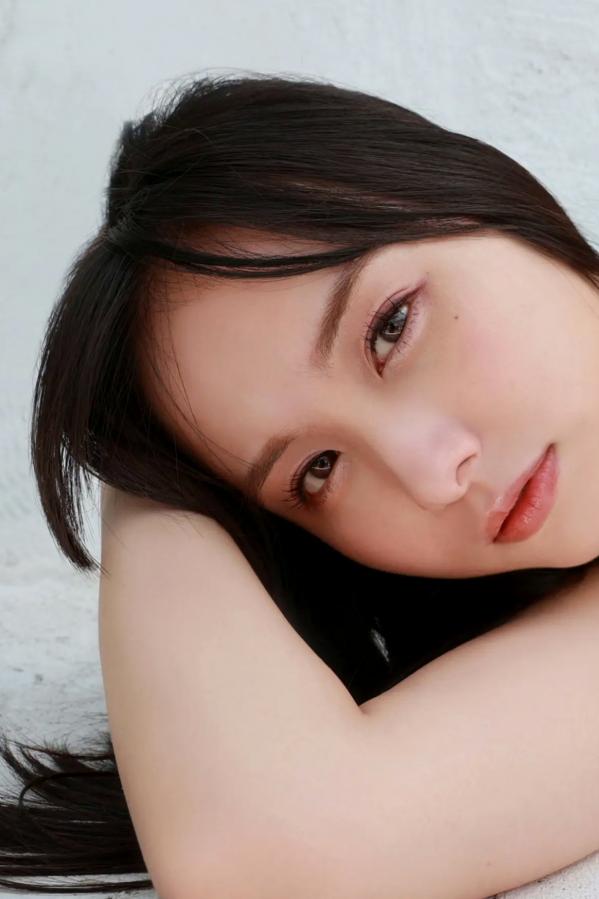 新谷真由  新谷真由《やわらかな想い出》日系清新比基尼与甜美内衣写真第81张图片