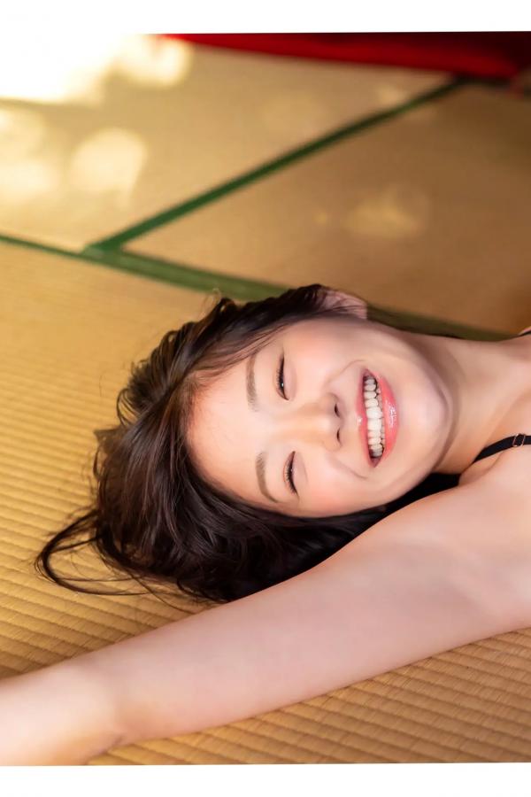 長谷川かすみ  《長谷川かすみ - グラビアン魂デジタル》日系私房性感红色内衣湿身美臀写真第13张图片