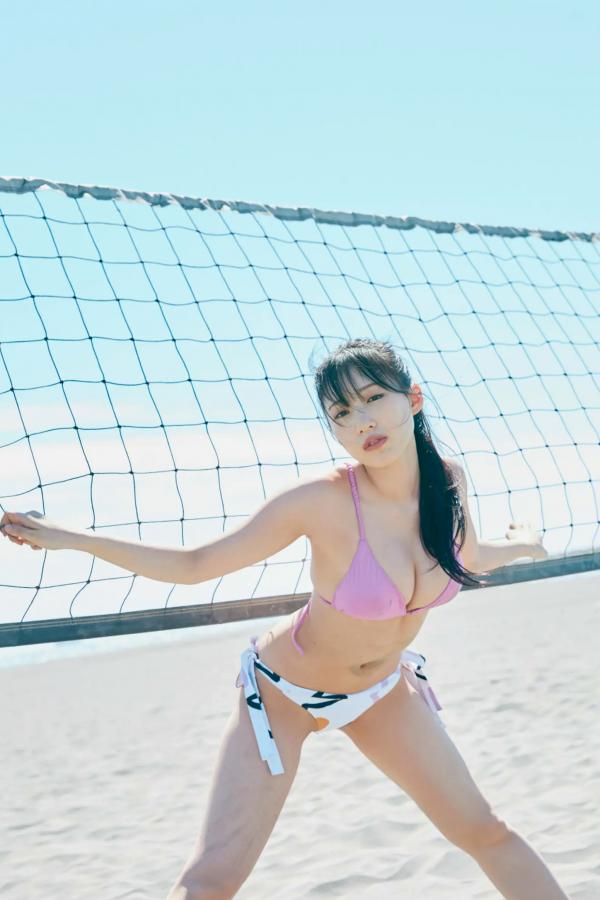横野すみれ  横野すみれ《続?No One》性感写真：街拍清新与泳池湿身内衣秀第89张图片