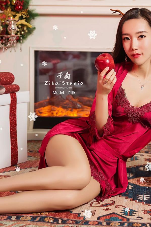 小乔  [TouTiao头条女神]高清写真图 2019-12-25 乔静的圣诞祝福第7张图片