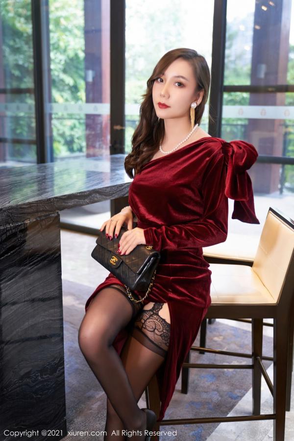 小乔  御姐模特艾静香 猩红华丽的礼裙第28张图片