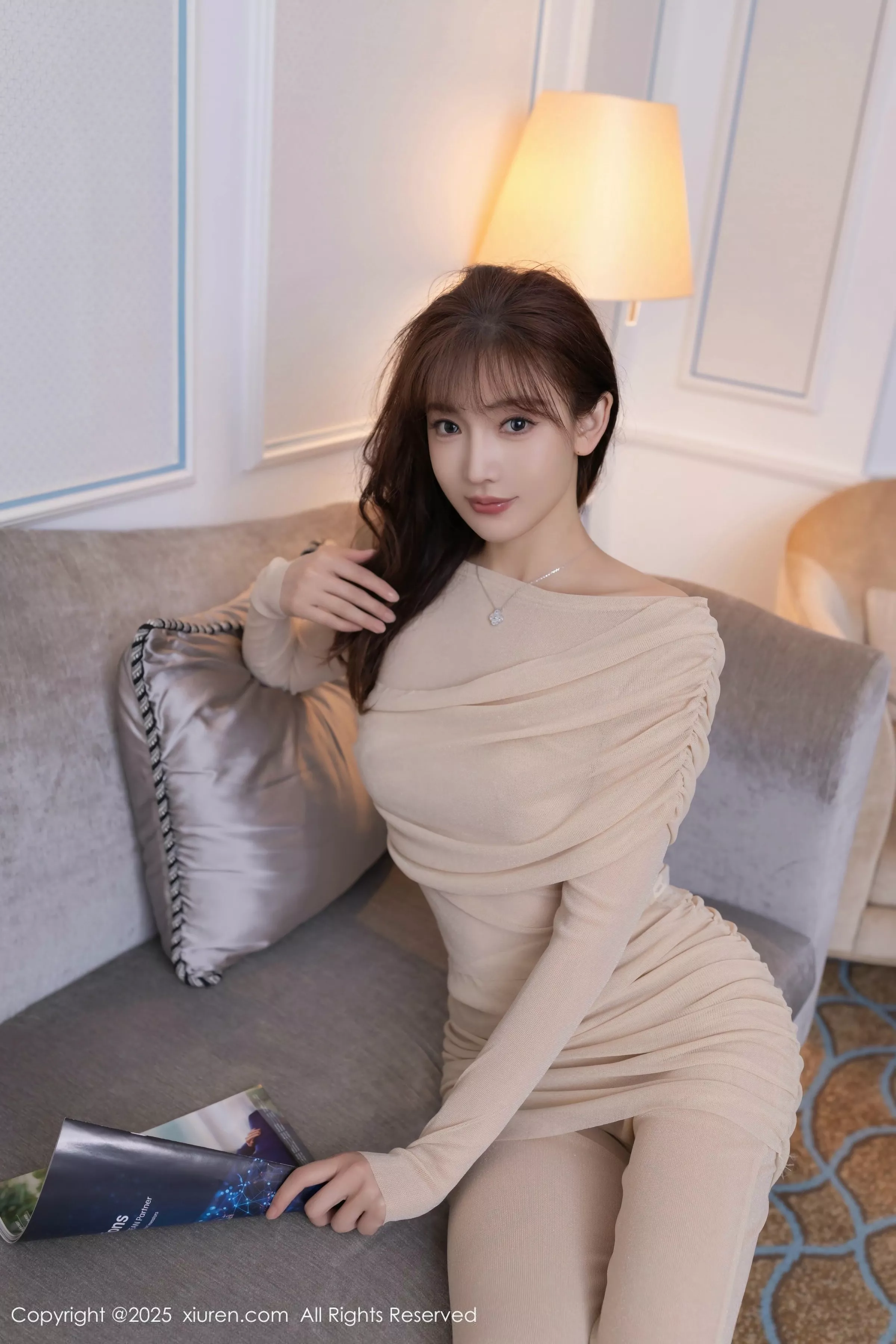 陆萱萱  [XiuRen]高清写真图 2025.06.19 No.10436 陆萱萱 白色情趣第1张图片