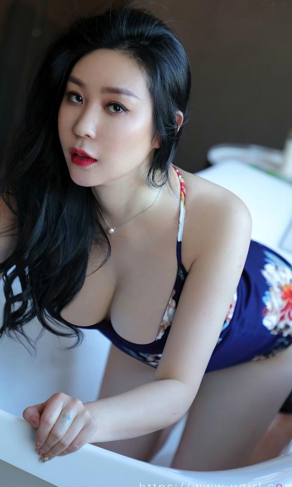 刘瑾希   UGirlsApp尤果圈爱尤物-2808-刘瑾希《如果你来的话》：精美印花连体衣，室内性感私房写真，气质女神冷艳迷人第26张图片