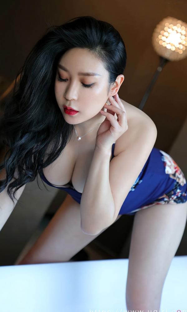 刘瑾希   UGirlsApp尤果圈爱尤物-2808-刘瑾希《如果你来的话》：精美印花连体衣，室内性感私房写真，气质女神冷艳迷人第34张图片