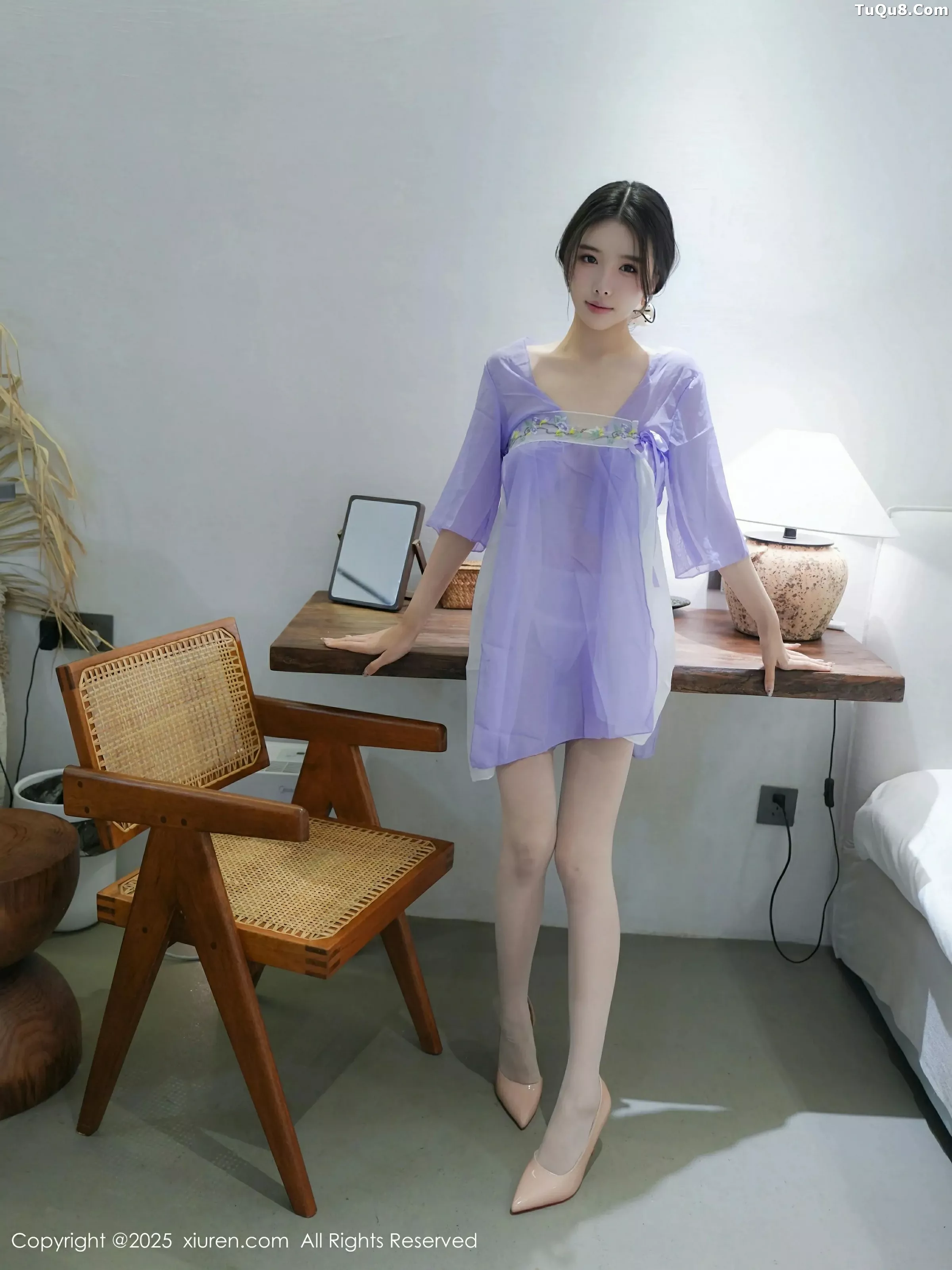 袁圆  [XiuRen]高清写真图 2025.06.06 No.10376 袁圆 姿色汉服第17张图片