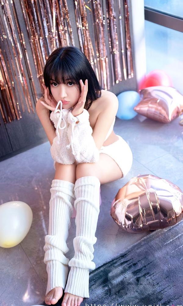 韩熙   UGirlsApp尤果圈爱尤物-2515-韩熙-《爱意暖风》：纯白毛绒装诠释冬日治愈甜美，慵懒室内私房写真，尽显清纯女神魅力第28张图片