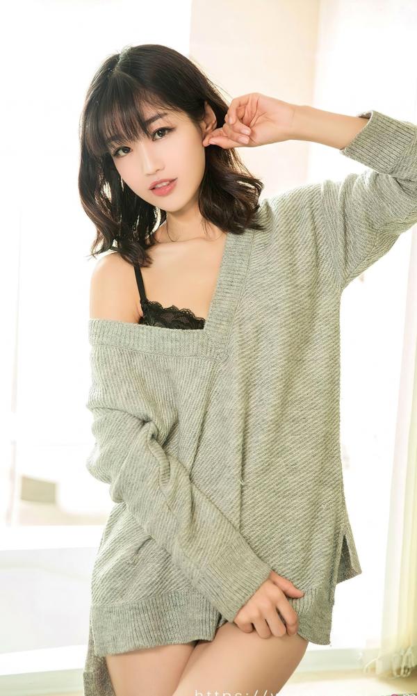 小文   UGirls尤果圈爱尤物-2741-小文《365天的陪伴》：慵懒针织衫私房秀，居家风蕾丝诱惑，展现绝美身材与纯欲气质第5张图片