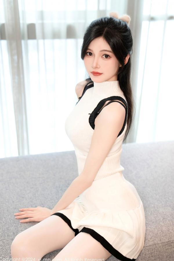 程程程   [秀人网] 8544-程程程：白色连衣短裙与黑色内衣的碰撞，白丝长腿居家写真，性感诱惑风格大赏第12张图片