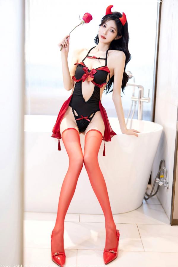 程程程   XiaoYu语画界-1212-程程程-魅魔角色扮演与优雅开叉长裙-双重迷人风格私房写真-2024.03.04第45张图片