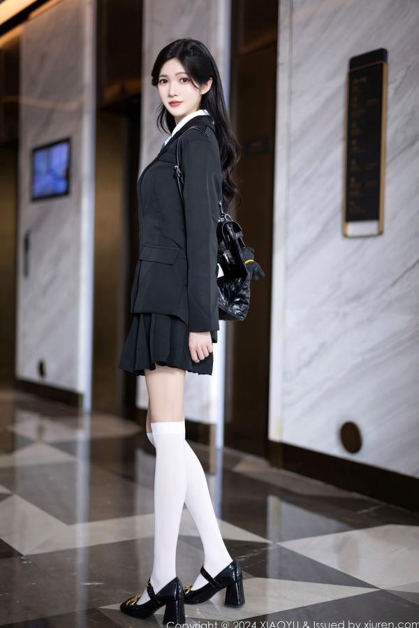 程程程   语画界-程程程：日系JK校服制服诱惑，白衬衫配黑短裙私房写真系列 - 1204期第5张图片