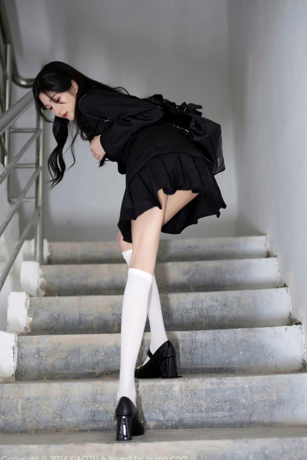 程程程   语画界-程程程：日系JK校服制服诱惑，白衬衫配黑短裙私房写真系列 - 1204期第16张图片