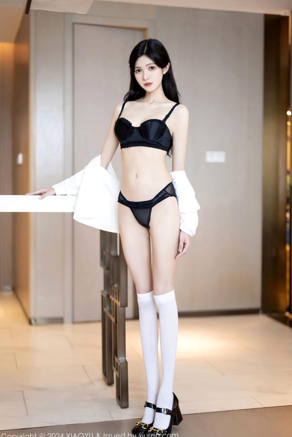 程程程   语画界-程程程：日系JK校服制服诱惑，白衬衫配黑短裙私房写真系列 - 1204期第47张图片