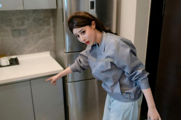 奈汐酱nice 奈汐酱  奈汐酱nice 维羞工居家洗衣房情景私房照，性感黑色内衣搭配红边吊带丝袜，演绎撩人绝美曲线，大尺度写真诱惑来袭第4张图片