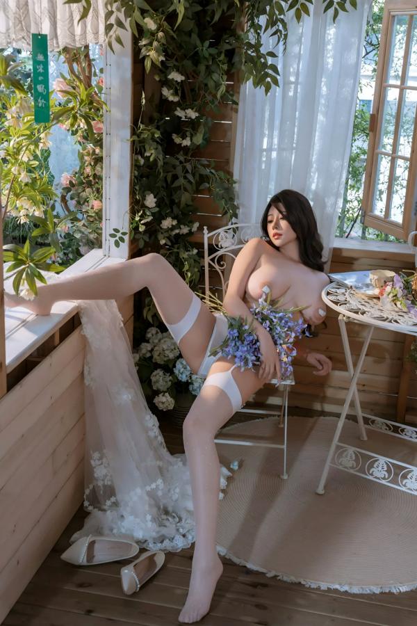 奈汐酱nice 奈汐酱  奈汐酱nice绝美下午茶写真，白纱蕾丝私房诱惑，花海光影与绝妙曲线的视觉盛宴第64张图片
