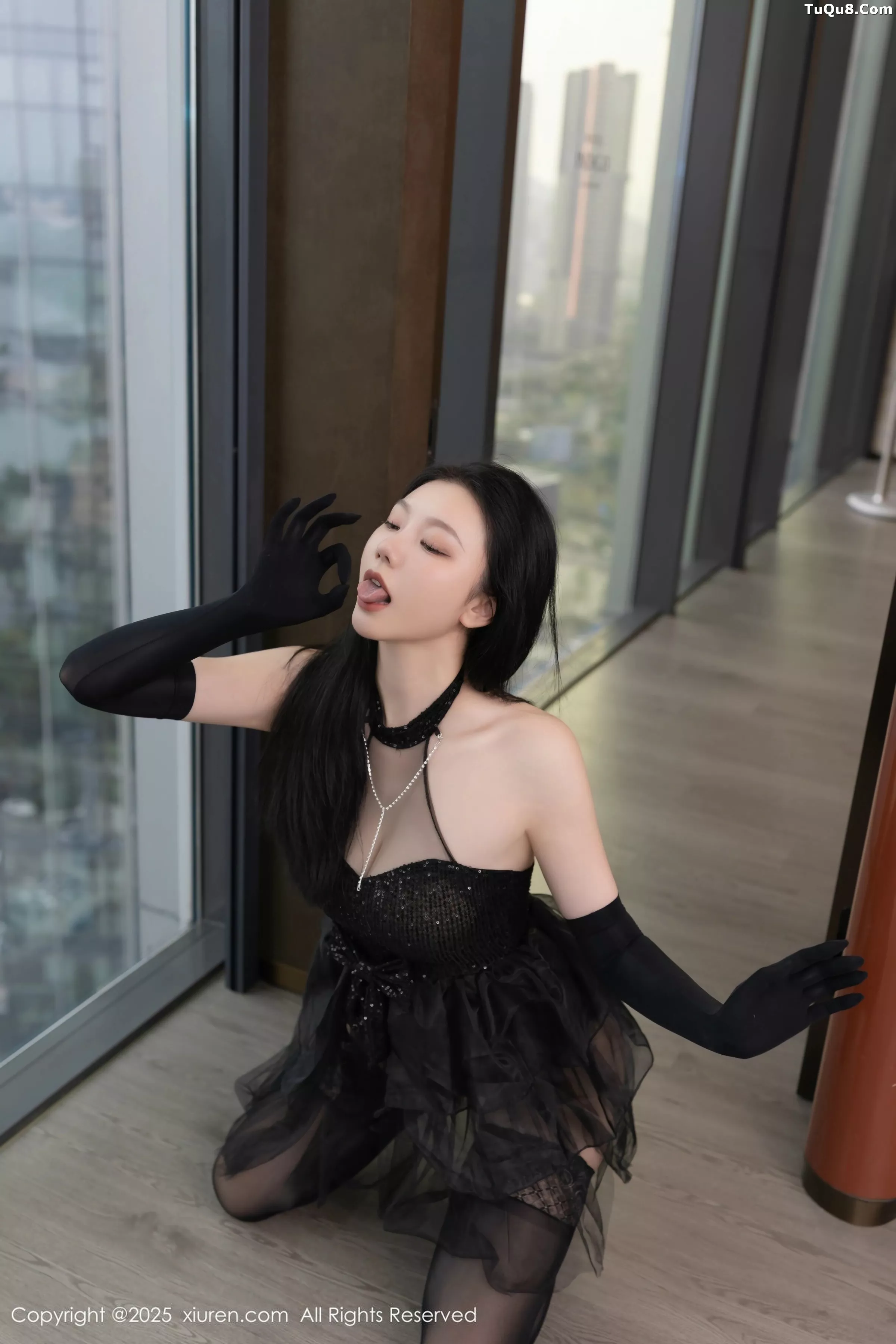安然Maleah  [XiuRen]高清写真图 2025.06.04 No.10363 安然anran第18张图片