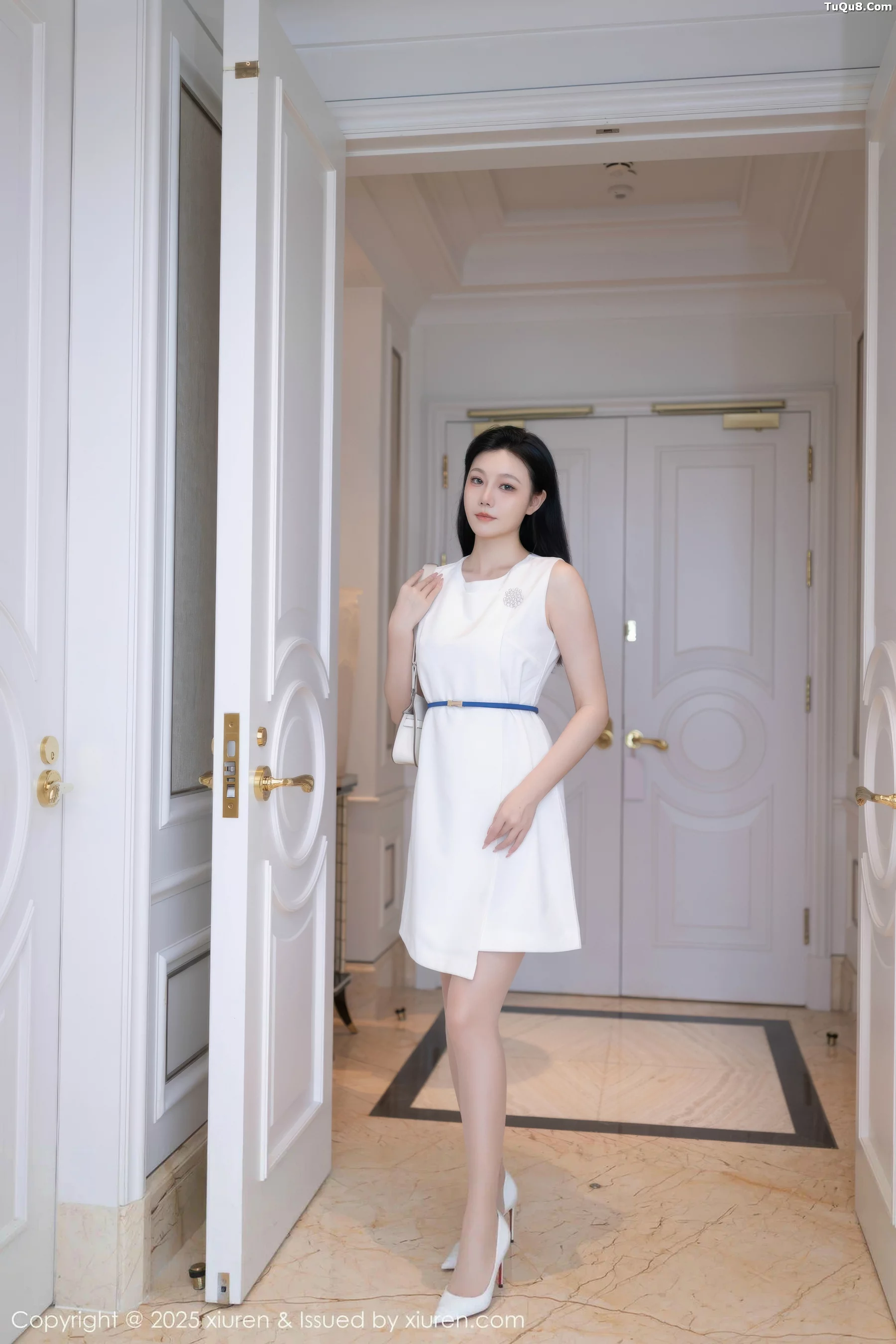 安然Maleah  [XiuRen]高清写真图 2025.09.29 No.10829 安然anran 连衣短裙第1张图片