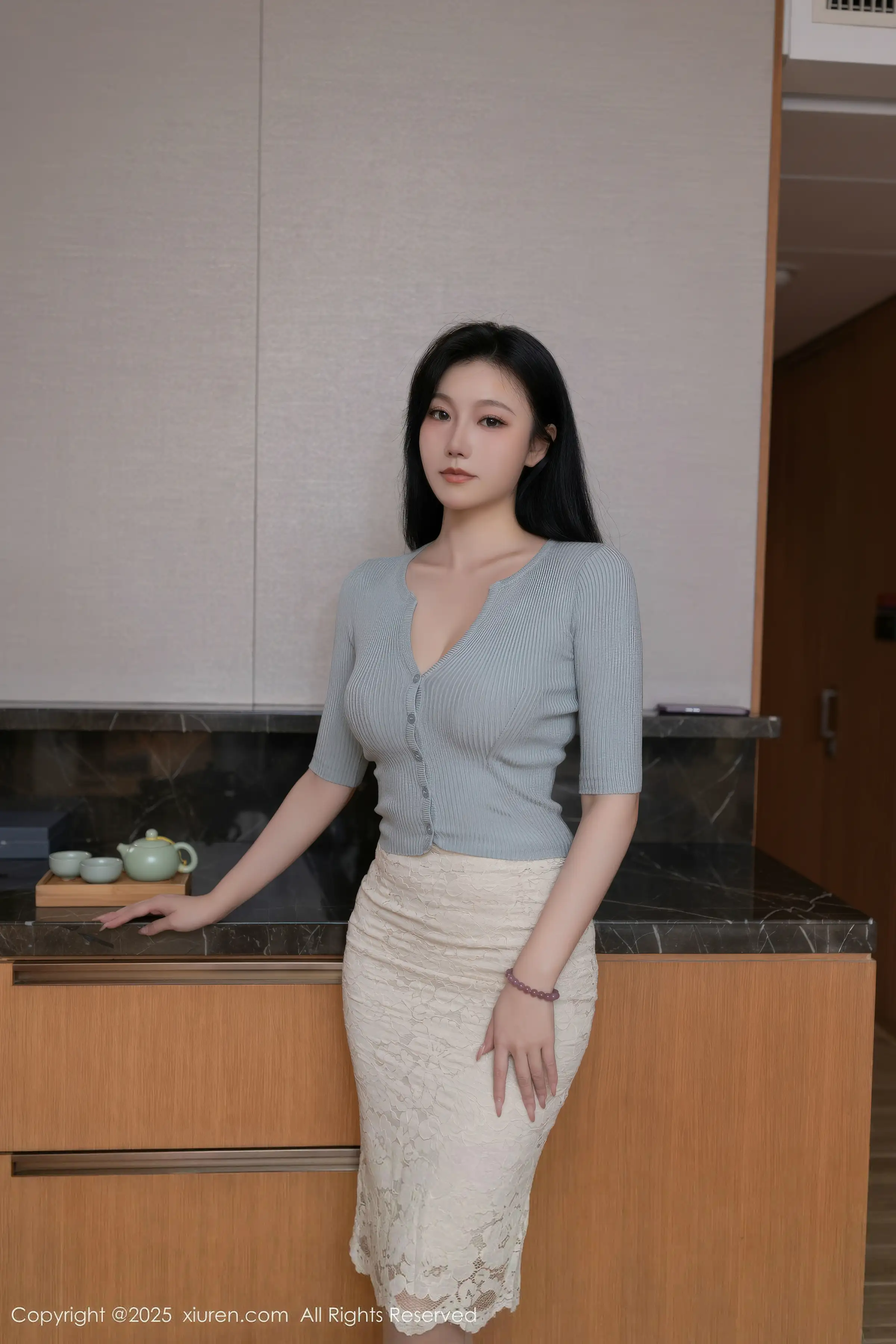 安然Maleah  [XiuRen]高清写真图 2025.12.16 No.11116 安然anran 粉色内衣第1张图片