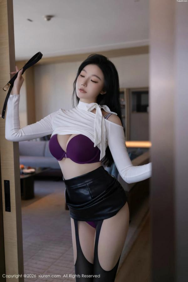 安然Maleah  [XiuRen]高清写真图 2026.01.06 No.11201 安然anran 黑丝吊袜第24张图片