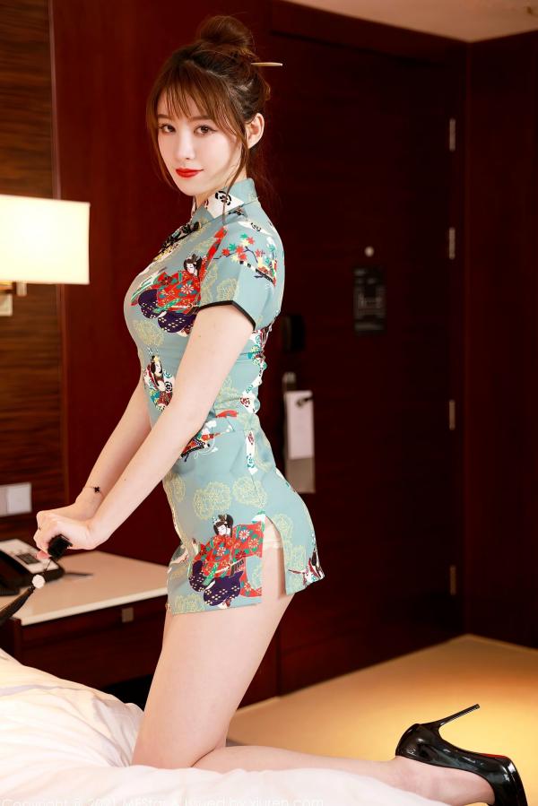 yoo优优   MFStar模范学院Yoo优优：古韵风情改良旗袍私房摄影，清冷女神酒店精致写真，超高颜值长腿演绎第37张图片