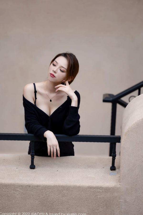 言沫   XiaoYu语画界-703-言沫-黑色针织开衫与性感内衣，演绎都市冷艳女神的优雅私房魅力第8张图片