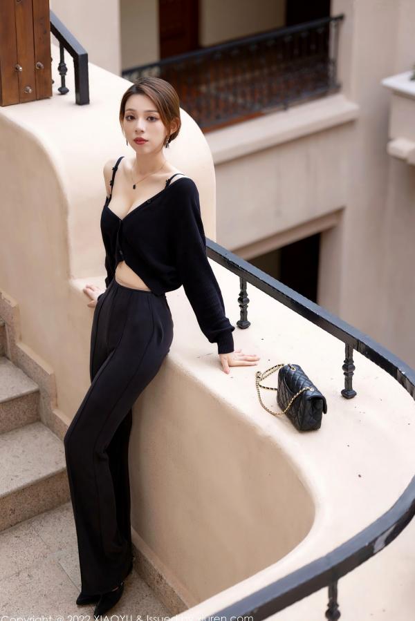 言沫   XiaoYu语画界-703-言沫-黑色针织开衫与性感内衣，演绎都市冷艳女神的优雅私房魅力第9张图片