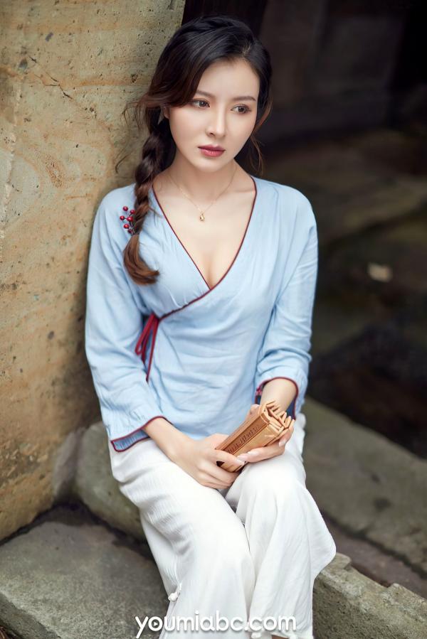 黄金宝儿   YouMi尤蜜-2021.09.29-黄金宝儿-《闺房小娘》极品私房写真，展现古典与性感的极致诱惑第5张图片