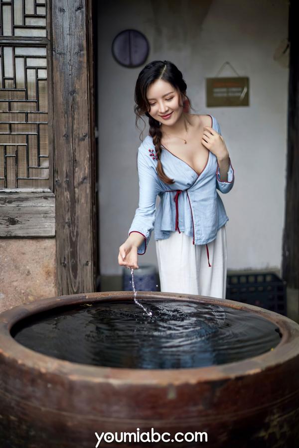 黄金宝儿   YouMi尤蜜-2021.09.29-黄金宝儿-《闺房小娘》极品私房写真，展现古典与性感的极致诱惑第17张图片