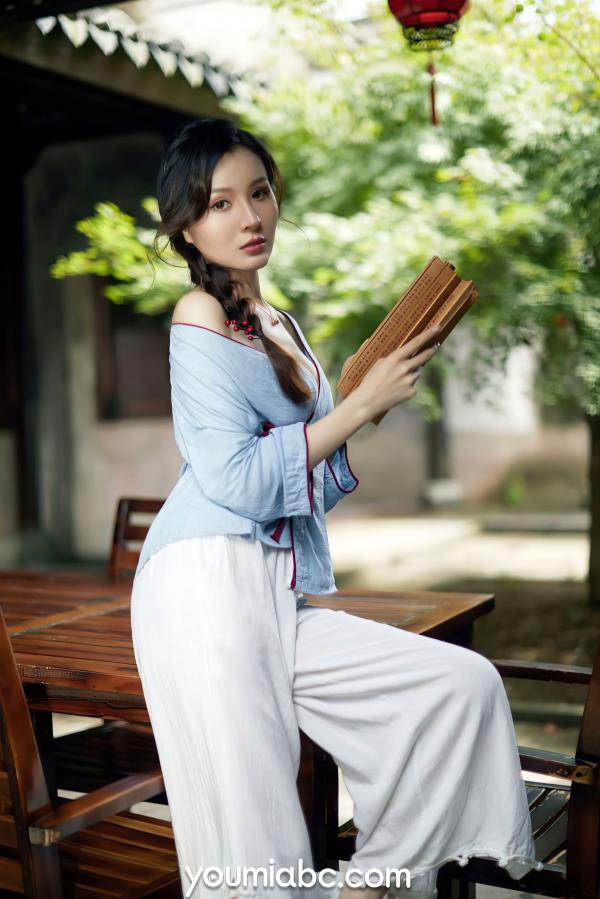 黄金宝儿   YouMi尤蜜-2021.09.29-黄金宝儿-《闺房小娘》极品私房写真，展现古典与性感的极致诱惑第20张图片