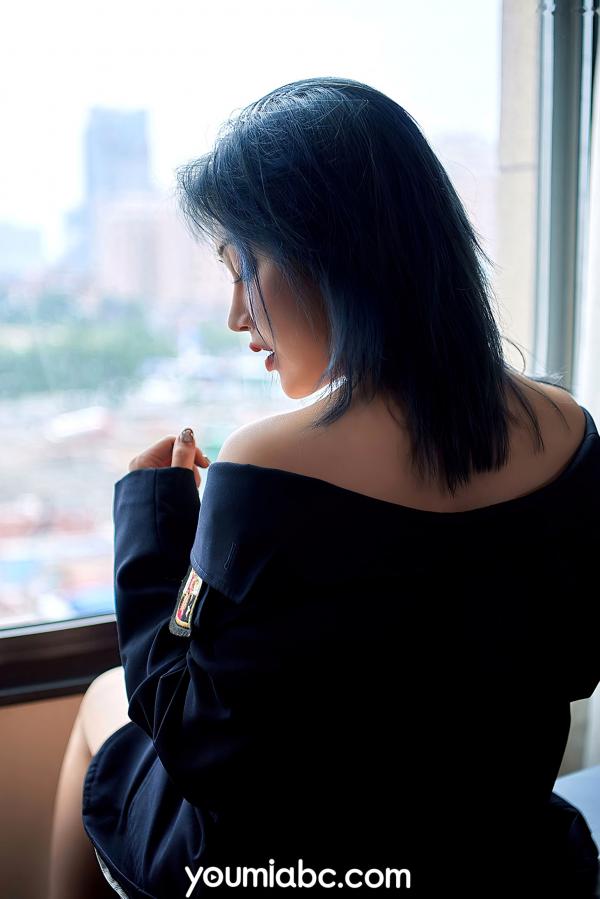 孙Amber   YouMi尤蜜-2020.08.13-孙Amber-《缠绵挚爱》私房照，英伦制服诱惑，纹身美腿极致视觉盛宴第8张图片